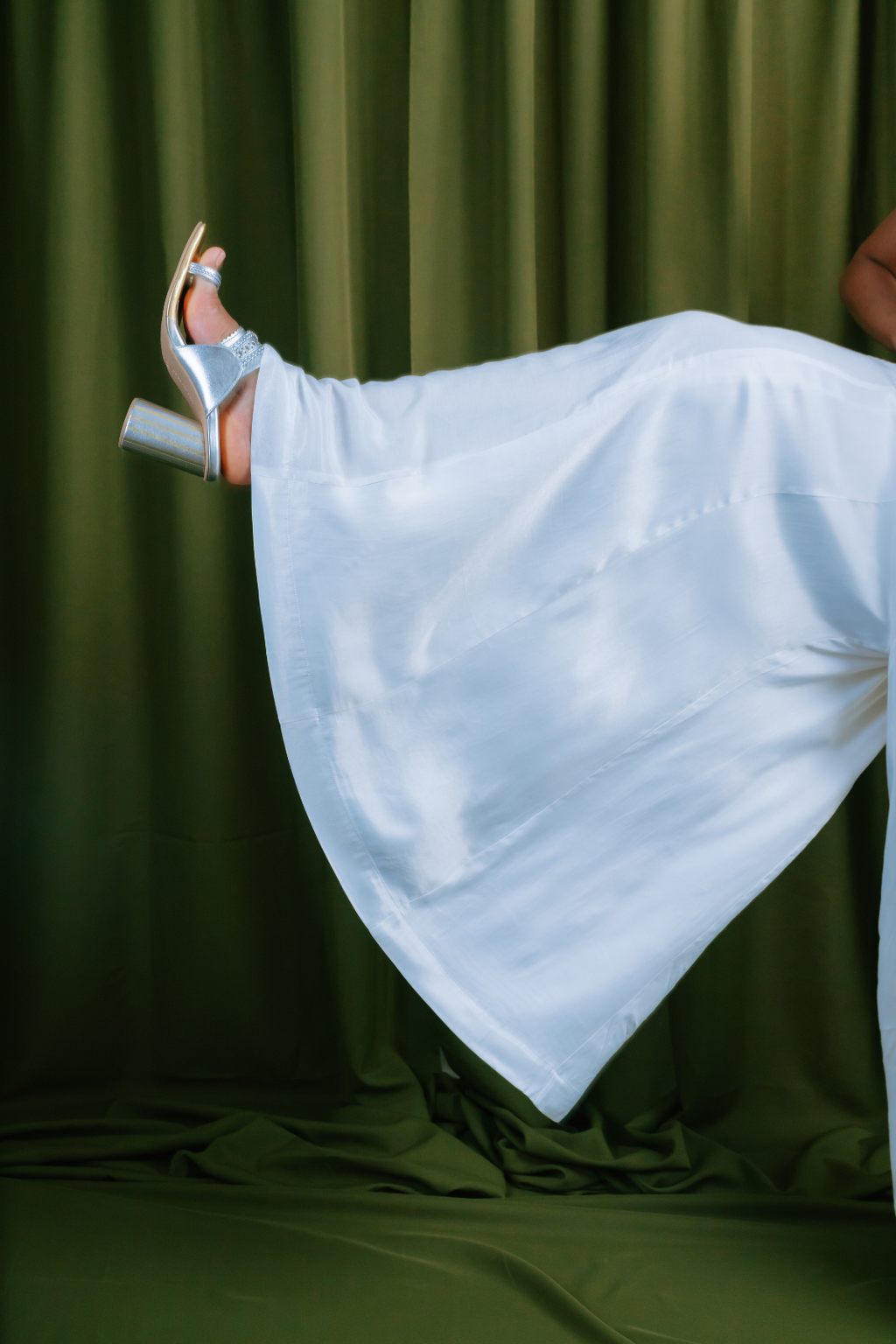 Panelled Pants with Side Gathers