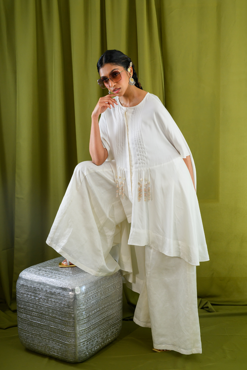 Asymmetric hem long top