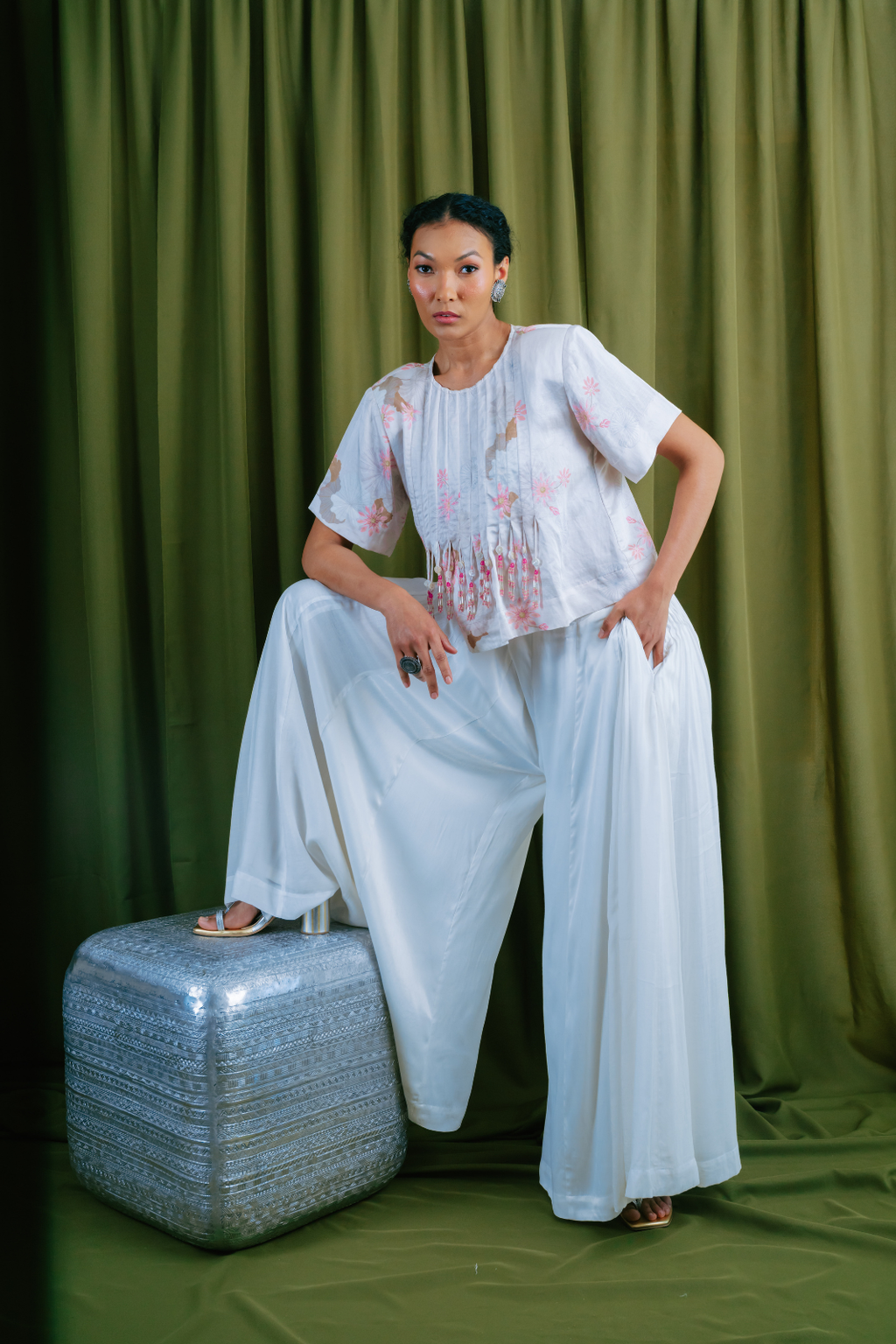 Bodice With Padded Shoulders