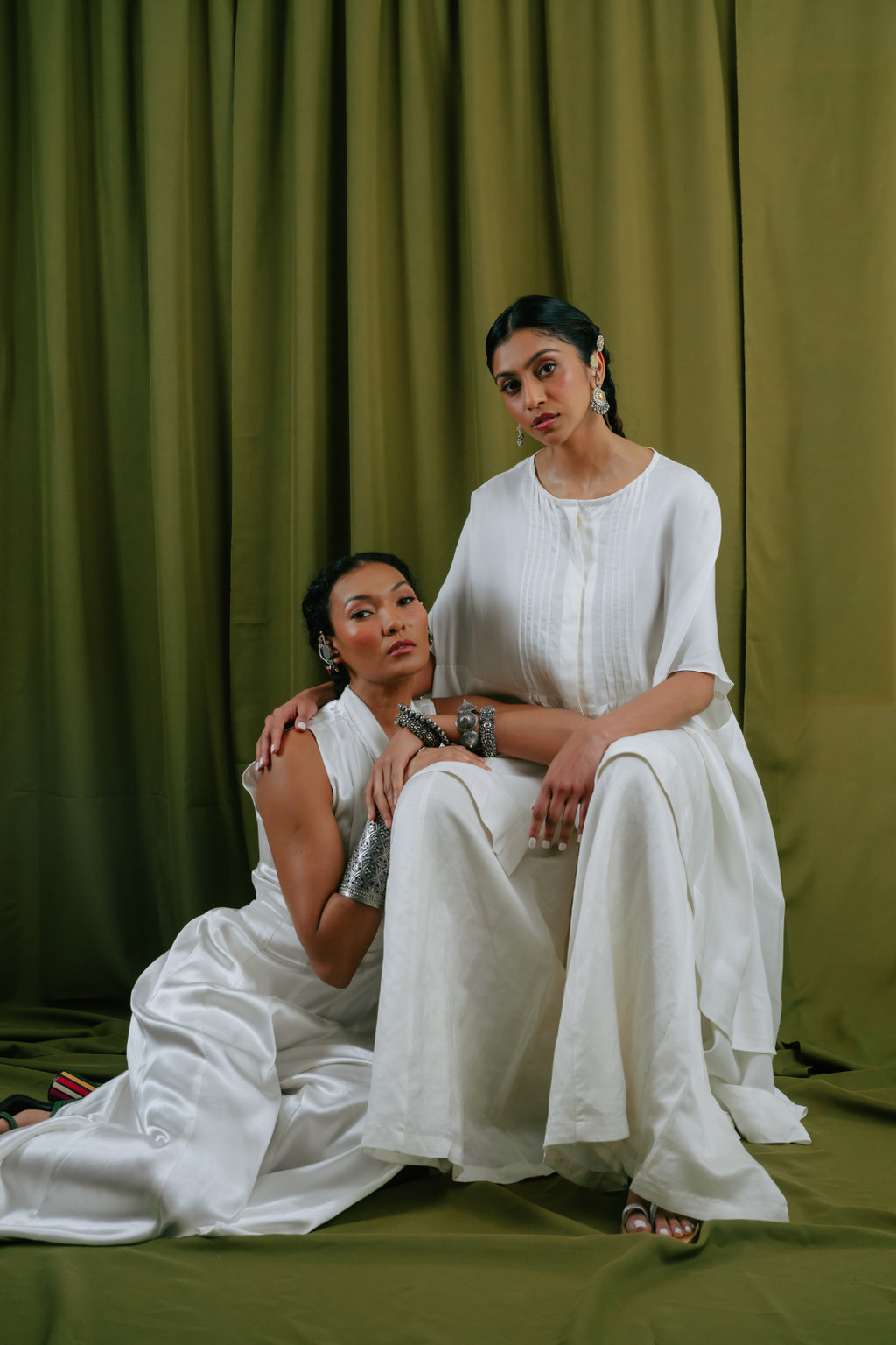 Asymmetric hem long top