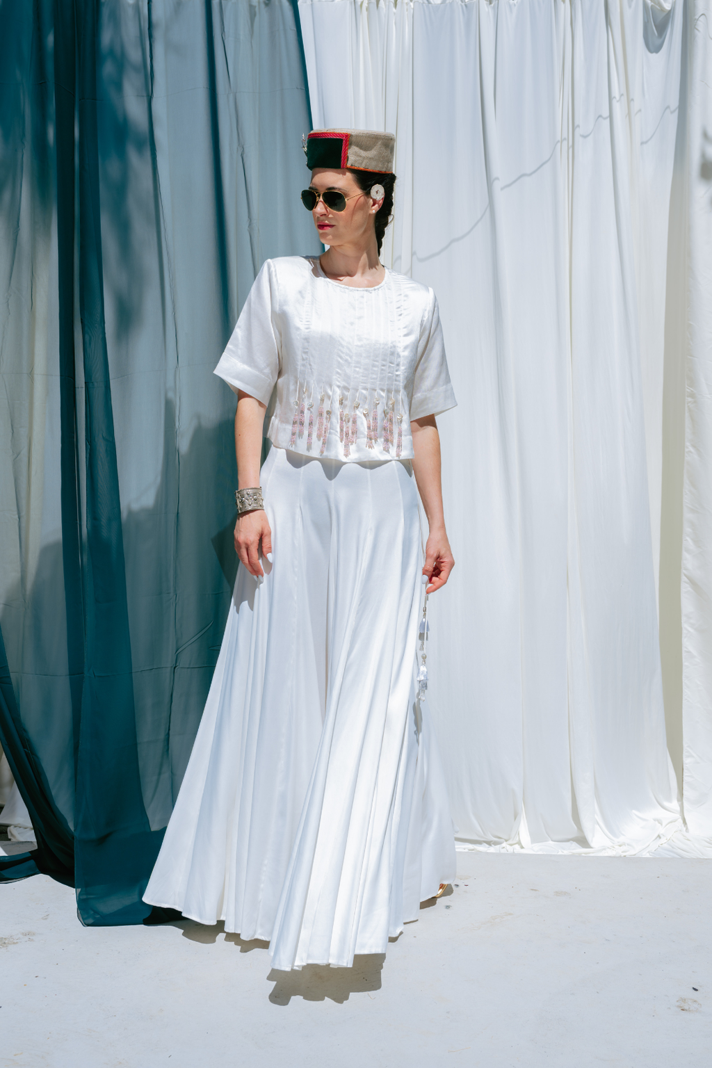 Bodice with padded shoulders