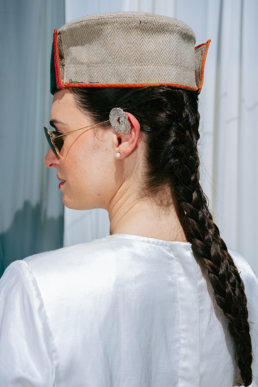 Bodice with padded shoulders