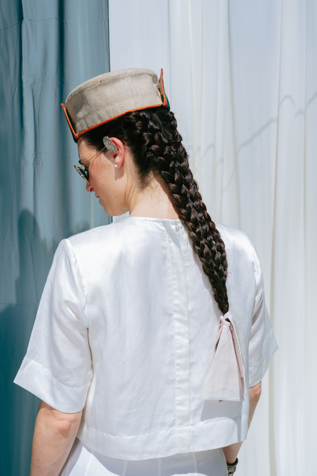 Bodice with padded shoulders