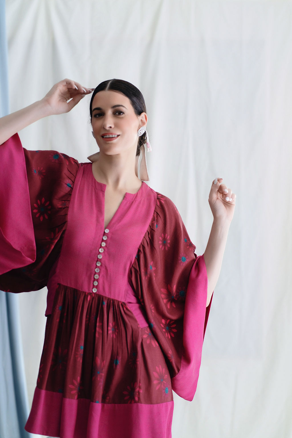 Short Dress With Kimono Sleeve With Tie-Up