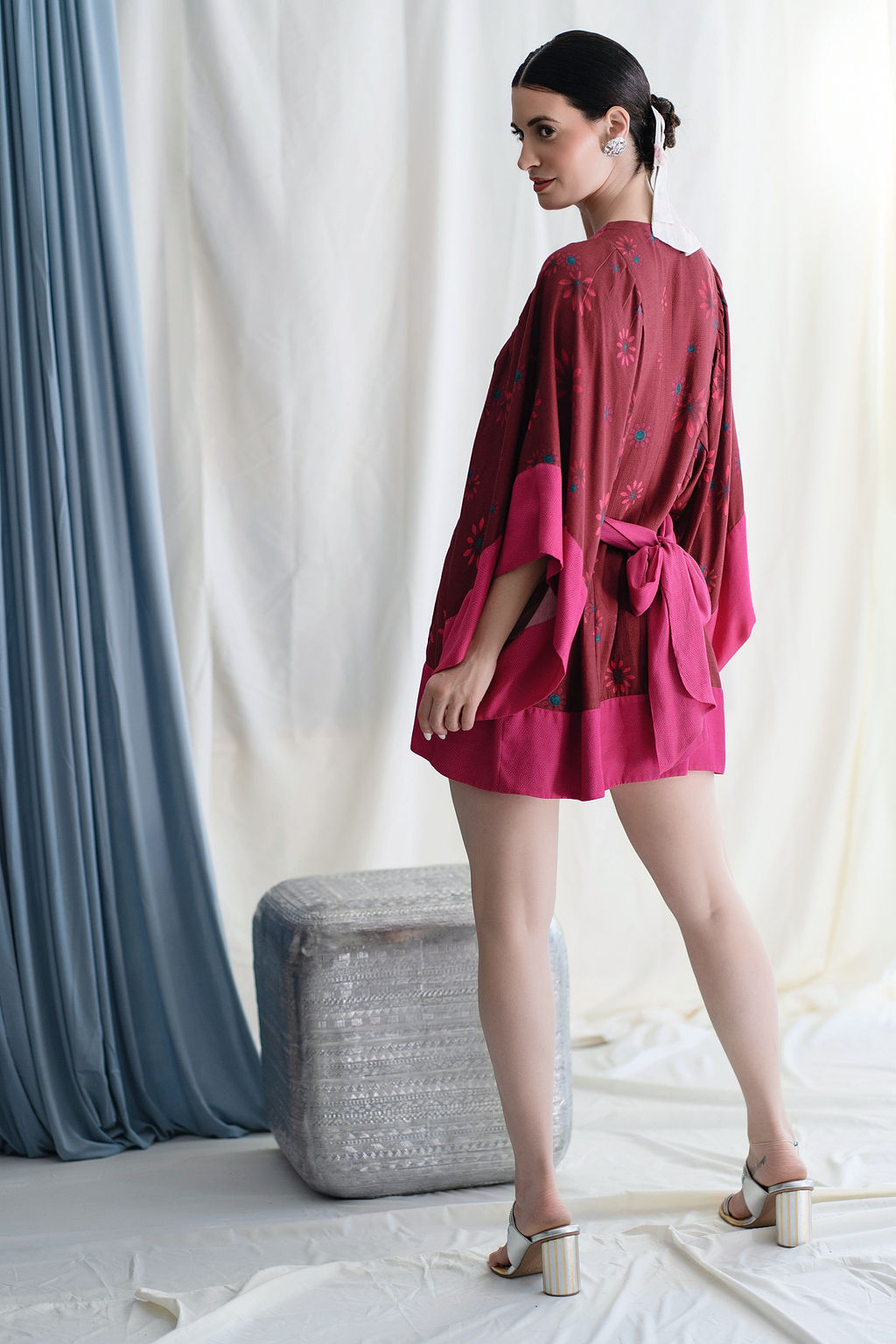 Short Dress With Kimono Sleeve With Tie-Up