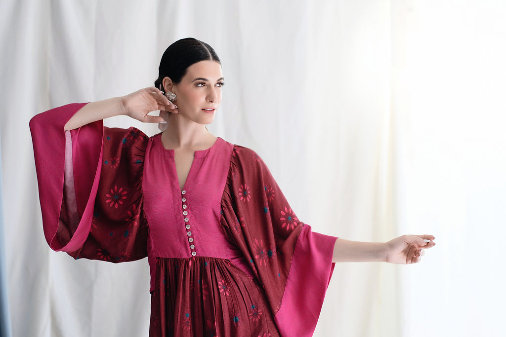 Short Dress With Kimono Sleeve With Tie-Up